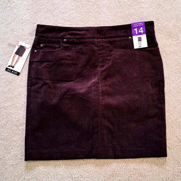 S.C. & Co. Corduroy Skirt Women's Size 14 Pull On Deep Burgandy Cord Skirt - Picture 2 of 8